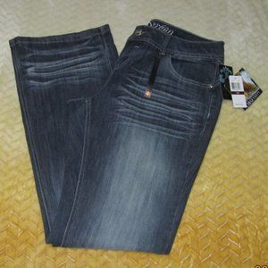 Women's Dereon Boot Cut Jeans Plus Size 14W NWT-Retail $69.00.